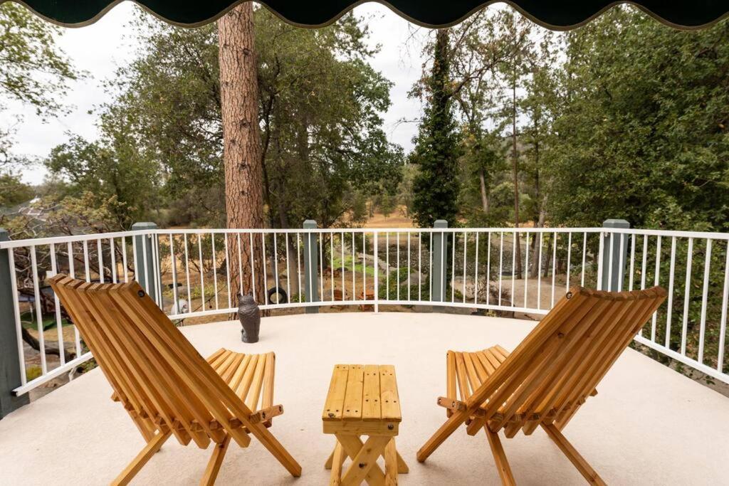 New Yosemite Family Retreat With Pond & Game Room! 科斯戈尔德 外观 照片